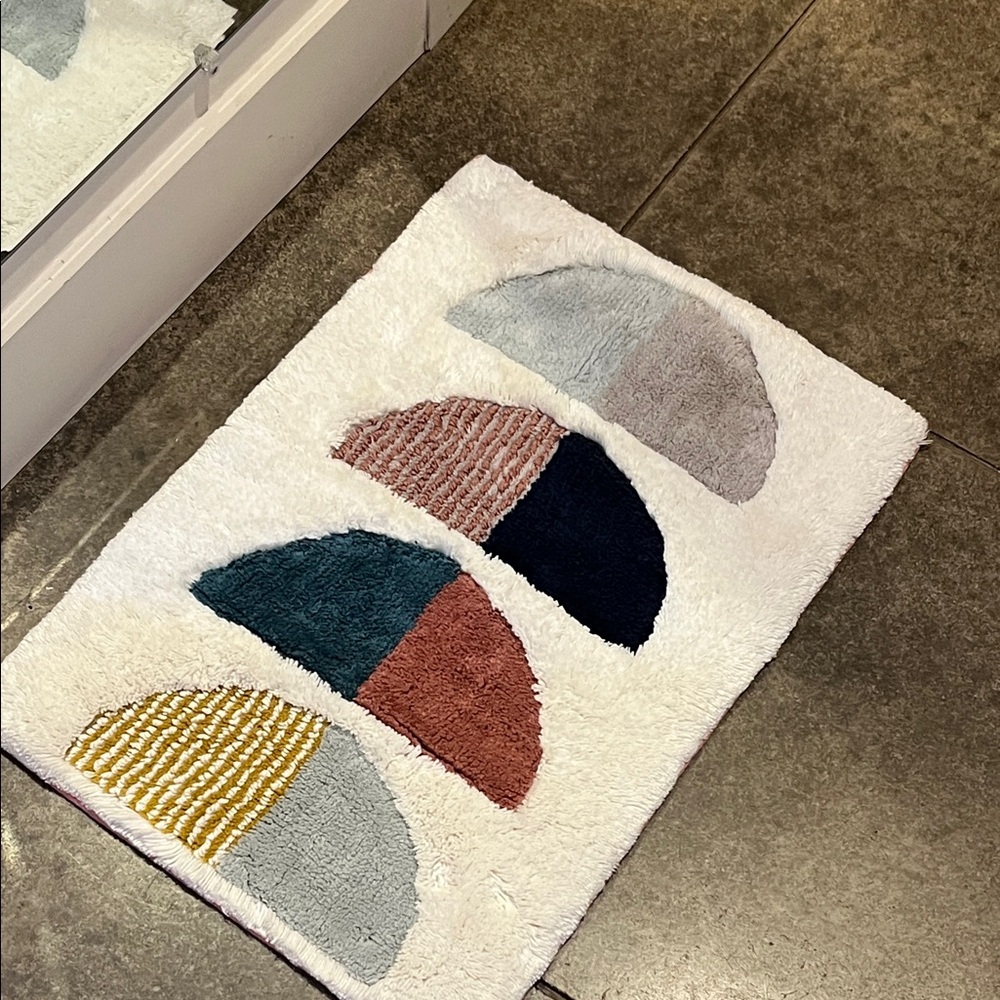 West Elm Cream and Multi-Color Geometric Door Mat 17x25 - Picture 9 of 15